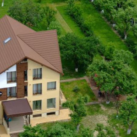 Stupina Hotel Braşov Buitenkant foto